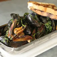 Red curry mussels