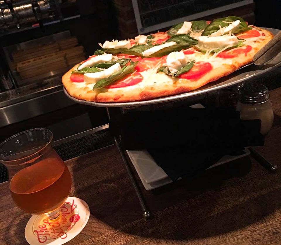 Pizza Lounge Pizza And Beer Pizza Lounge Pizza And Beer