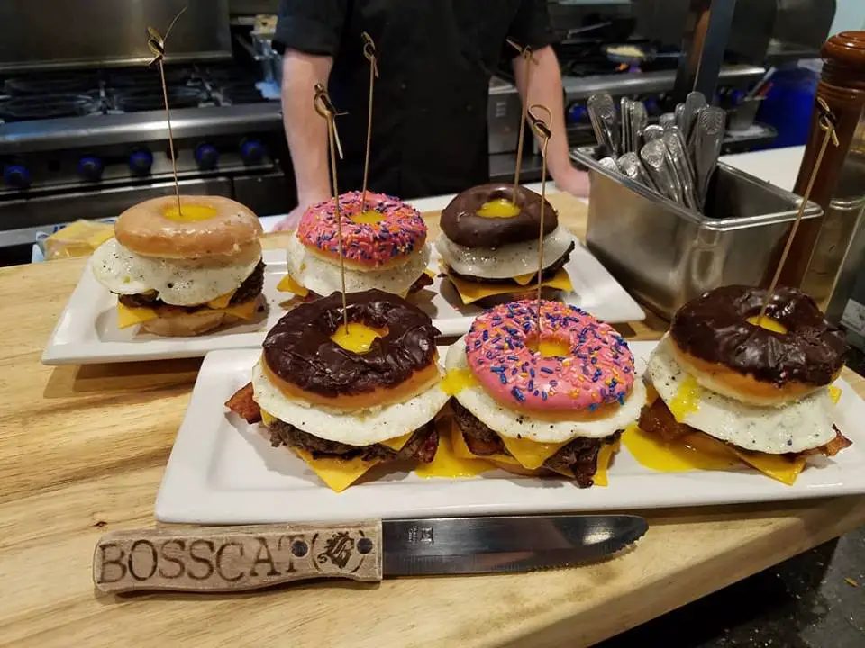 Bosscat Donut Burger