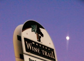 Madera Vintners Association Wine Trail Sign