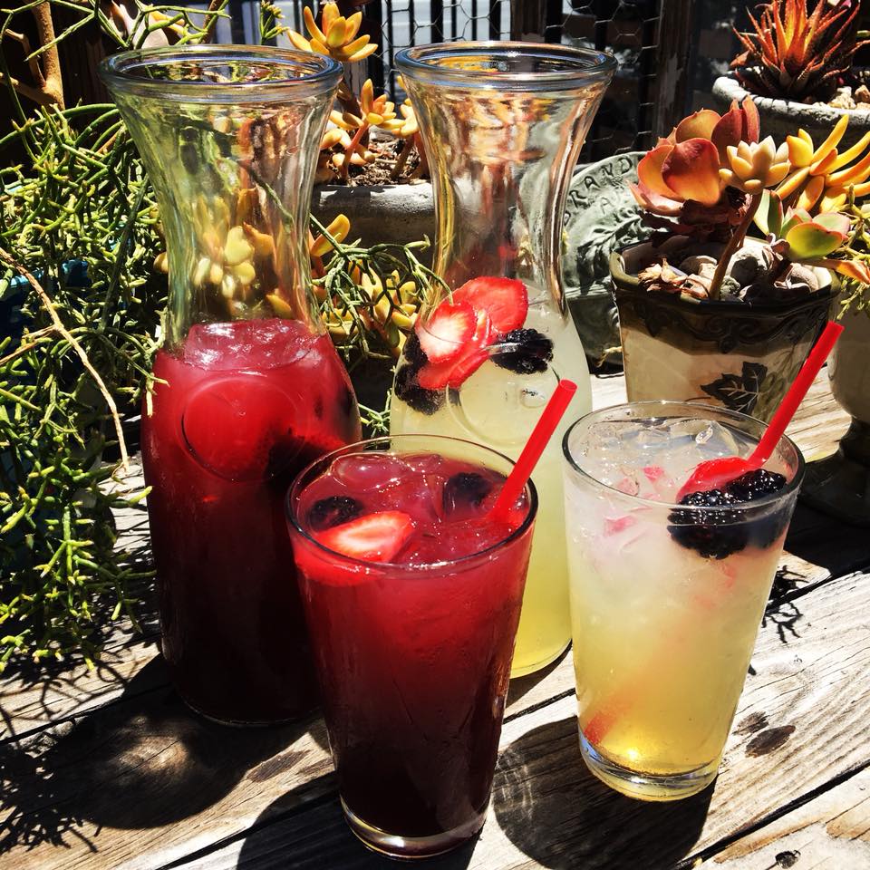 Crepes Bonaparte Sangria Crepes Bonaparte Sangria