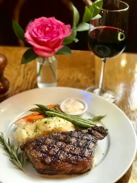Muldoon's Steak And Wine