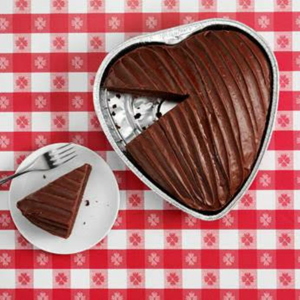 Portillo S Offers Heart Shaped Chocolate Cakes