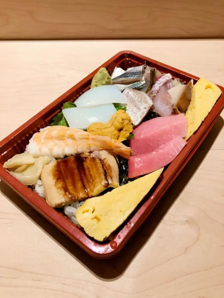 Sushi Ii Chirashi Deluxe